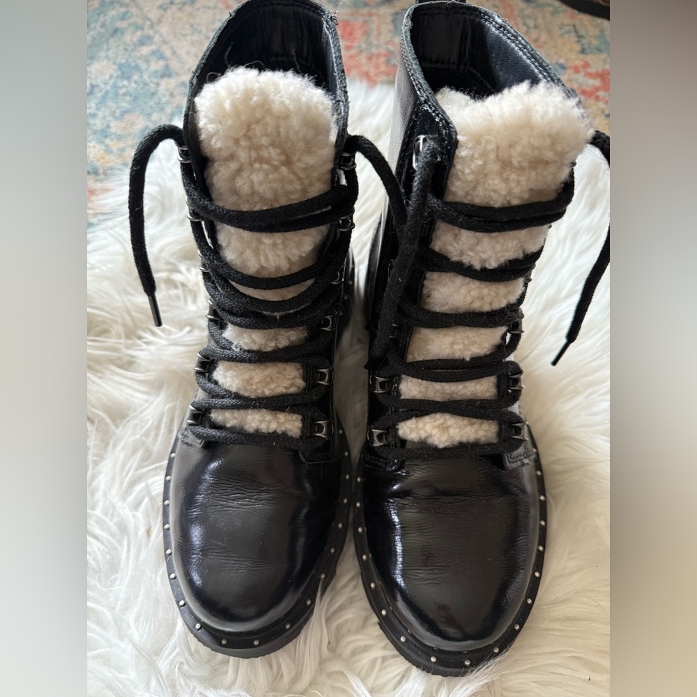Sorel Black Shearling-Lined Women's Boots